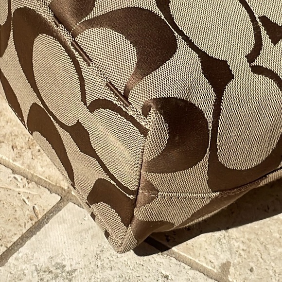 Coach Signature C Khaki/Vermillion Multi Stripe Tote/Shoulder Bag - Picture 12 of 17